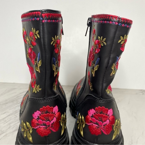 New! Farm Rio Boho Embroidered Flower Mid Chunky Boot 7 - Picture 5 of 16